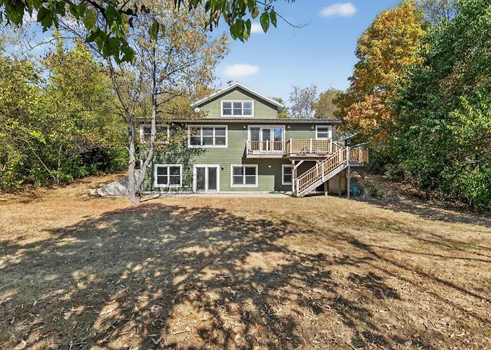 Ferienhaus Secluded Woodland Retreat Near Starved Rock Park *
